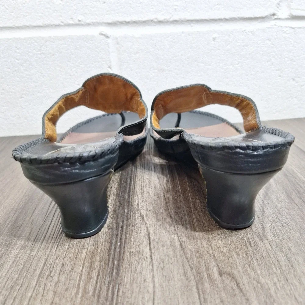 Clarks Artisan Black Leather Wedge Thong Sandals Studded Boho Women's 8M 87260